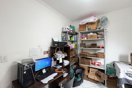 Casa à venda com 350m², 4 quartos e 2 vagas Casa à venda com 350m², 4 quartos e 2 vagasQuarto 1 - Casa 1