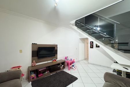 Casa à venda com 350m², 4 quartos e 2 vagas Casa à venda com 350m², 4 quartos e 2 vagasSala - Casa 1