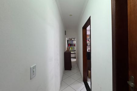 Casa à venda com 350m², 4 quartos e 2 vagas Casa à venda com 350m², 4 quartos e 2 vagasAcesso - Quartos - Casa 1