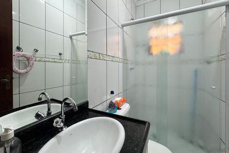 Casa à venda com 350m², 4 quartos e 2 vagas Casa à venda com 350m², 4 quartos e 2 vagasBanheiro 1 - Casa 1
