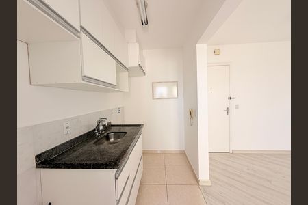 Cozinha de apartamento à venda com 2 quartos, 48m² em Jardim do Lago, Jundiaí