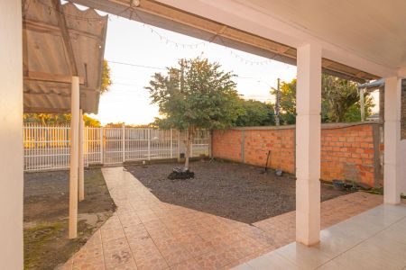 Área externa de casa para alugar com 3 quartos, 140m² em Mathias Velho, Canoas