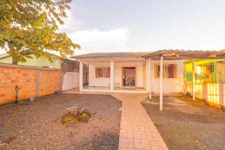 Casa para alugar com 140m², 3 quartos e 2 vagas Casa para alugar com 140m², 3 quartos e 2 vagasFachada