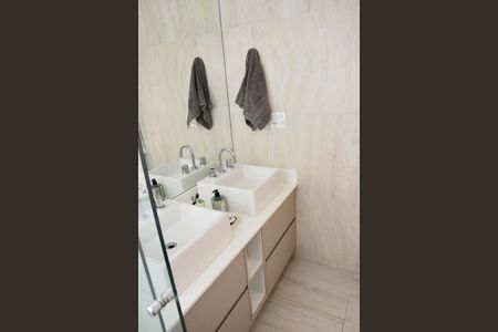 Apartamento à venda com 145m², 3 quartos e 3 vagas