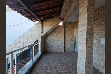 Varanda de casa para alugar com 2 quartos, 141m² em Centro, Mesquita