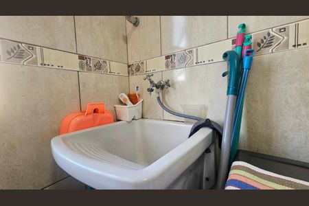 Apartamento à venda com 60m², 2 quartos e 1 vagaCozinha e Área de Serviço