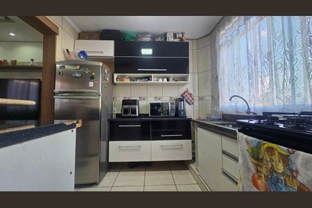 Apartamento à venda com 60m², 2 quartos e 1 vagaCozinha e Área de Serviço