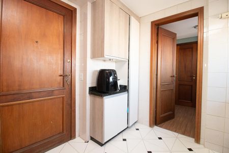 Apartamento à venda com 350m², 4 quartos e 3 vagas Apartamento à venda com 350m², 4 quartos e 3 vagasÁrea de Serviço