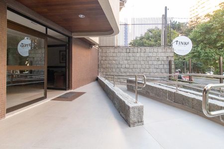 Apartamento à venda com 350m², 4 quartos e 3 vagas Apartamento à venda com 350m², 4 quartos e 3 vagasÁrea comum