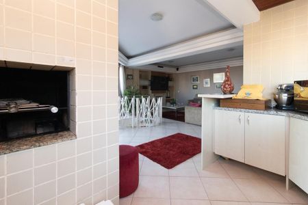 Apartamento à venda com 350m², 4 quartos e 3 vagas Apartamento à venda com 350m², 4 quartos e 3 vagasÁrea comum - Churrasqueira
