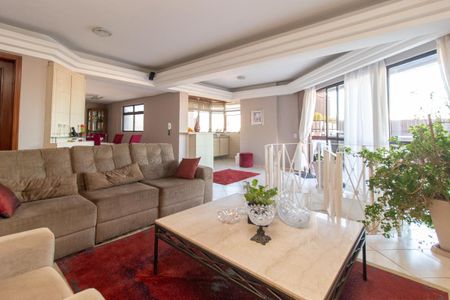 Apartamento à venda com 350m², 4 quartos e 3 vagas Apartamento à venda com 350m², 4 quartos e 3 vagasSala de TV