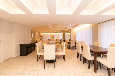 Apartamento à venda com 350m², 4 quartos e 3 vagas Apartamento à venda com 350m², 4 quartos e 3 vagasÁrea comum - Salão de festas