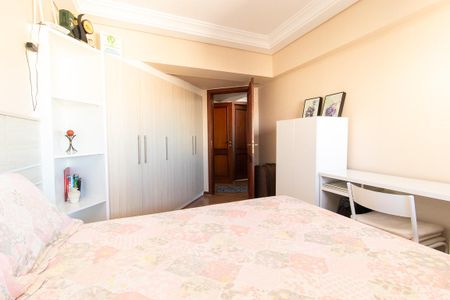 Apartamento à venda com 350m², 4 quartos e 3 vagas Apartamento à venda com 350m², 4 quartos e 3 vagasQuarto 1