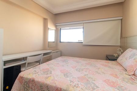 Apartamento à venda com 350m², 4 quartos e 3 vagas Apartamento à venda com 350m², 4 quartos e 3 vagasQuarto 1