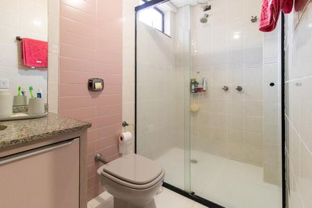 Apartamento à venda com 350m², 4 quartos e 3 vagas Apartamento à venda com 350m², 4 quartos e 3 vagasBanheiro Social