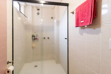 Apartamento à venda com 350m², 4 quartos e 3 vagas Apartamento à venda com 350m², 4 quartos e 3 vagasBanheiro Social