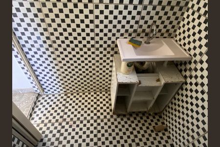 Casa para alugar com 80m², 2 quartos e 1 vaga Casa para alugar com 80m², 2 quartos e 1 vagaBanheiro