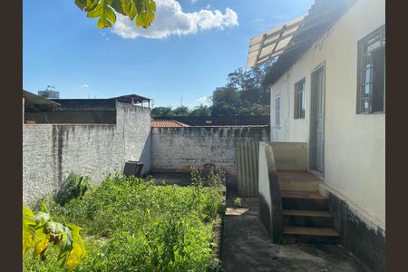 Área externa de casa para alugar com 2 quartos, 80m² em Vila Yara, Osasco