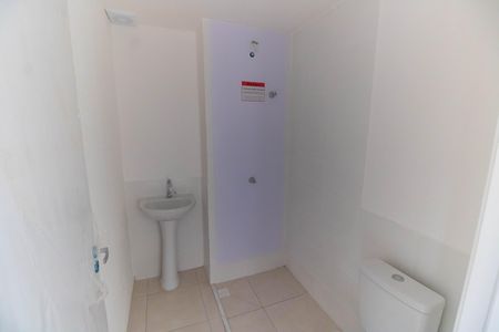 Apartamento para alugar com 50m², 2 quartos e sem vaga Apartamento para alugar com 50m², 2 quartos e sem vagaBanheiro