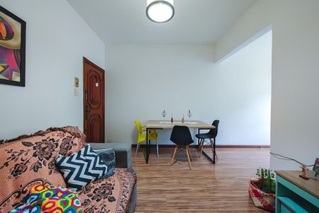 Apartamento à venda com 60m², 2 quartos e sem vaga Apartamento à venda com 60m², 2 quartos e sem vagaSala