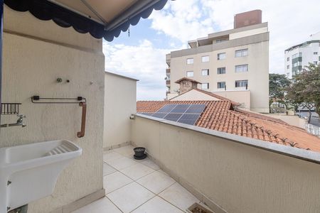 Área de Serviço 2 de apartamento para alugar com 4 quartos, 157m² em Heliópolis, Belo Horizonte