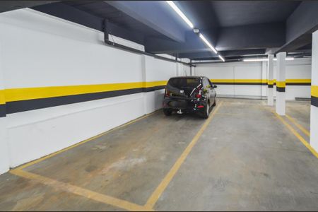 Garagem de apartamento para alugar com 2 quartos, 132m² em Carmo, Belo Horizonte