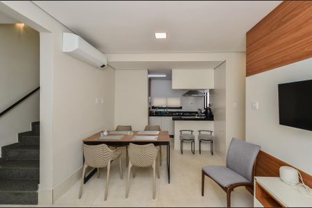 Sala  de apartamento para alugar com 2 quartos, 132m² em Carmo, Belo Horizonte