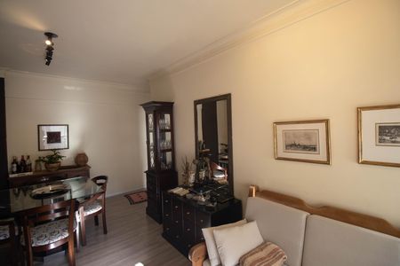 Apartamento à venda com 90m², 3 quartos e 1 vaga Apartamento à venda com 90m², 3 quartos e 1 vagaSala