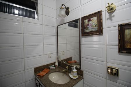 Apartamento à venda com 90m², 3 quartos e 1 vaga Apartamento à venda com 90m², 3 quartos e 1 vagaBanheiro