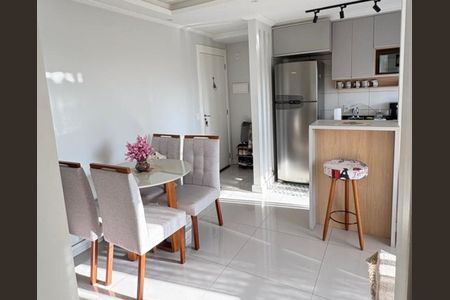 Sala de apartamento para alugar com 2 quartos, 49m² em Irajá, Rio de Janeiro