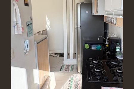 Cozinha de apartamento para alugar com 2 quartos, 49m² em Irajá, Rio de Janeiro