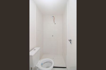 Banheiro de apartamento à venda com 1 quarto, 17m² em Vila Andrade, São Paulo