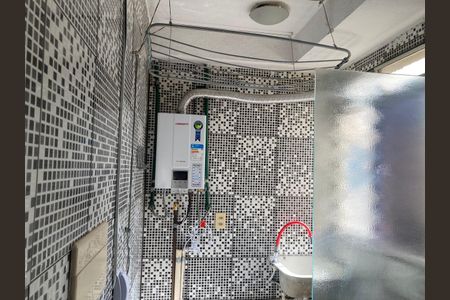Banheiro de apartamento para alugar com 2 quartos, 38m² em Capão Redondo, São Paulo