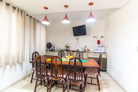 Casa para alugar com 340m², 3 quartos e 8 vagas Casa para alugar com 340m², 3 quartos e 8 vagasCozinha