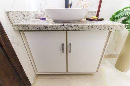 Casa para alugar com 340m², 3 quartos e 8 vagas Casa para alugar com 340m², 3 quartos e 8 vagasLavabo