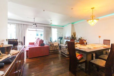 Casa à venda com 3 quartos, 340m² em Jardim Nossa Senhora do Carmo, São Paulo