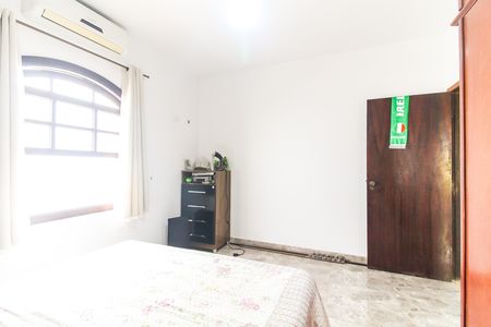 Quarto 1 de casa à venda com 3 quartos, 340m² em Jardim Nossa Senhora do Carmo, São Paulo