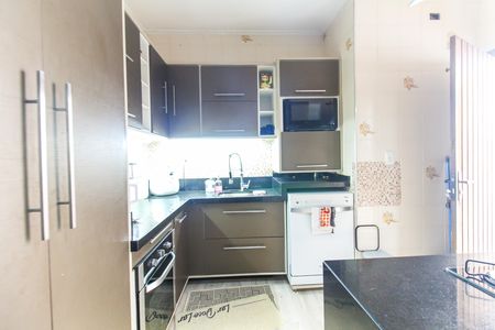 Casa para alugar com 340m², 3 quartos e 8 vagas Casa para alugar com 340m², 3 quartos e 8 vagasCozinha