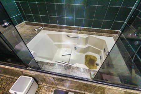 Casa para alugar com 340m², 3 quartos e 8 vagas Casa para alugar com 340m², 3 quartos e 8 vagasBanheiro da Suíte