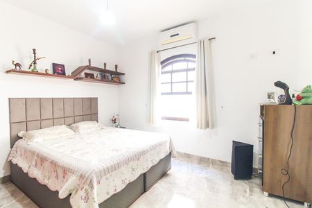 Casa para alugar com 340m², 3 quartos e 8 vagas Casa para alugar com 340m², 3 quartos e 8 vagasQuarto 1