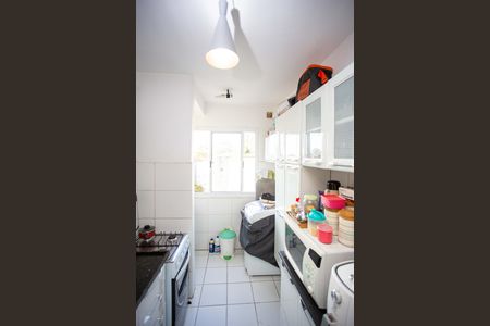 Cozinha de apartamento para alugar com 2 quartos, 48m² em Serraria, Diadema