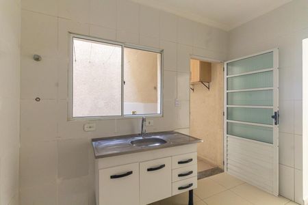 Cozinha de casa de condomínio para alugar com 3 quartos, 62m² em Vila Nova Savoia, São Paulo