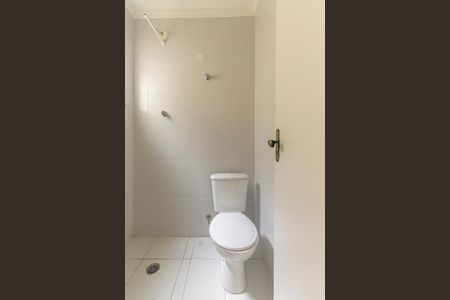 Casa de condomínio para alugar com 62m², 3 quartos e 1 vaga Casa de condomínio para alugar com 62m², 3 quartos e 1 vagaBanheiro da Suíte 2