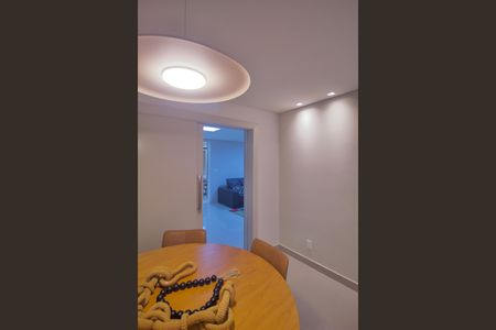 Apartamento para alugar com 320m², 4 quartos e 2 vagasCopa