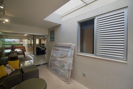 Apartamento para alugar com 320m², 4 quartos e 2 vagasÁrea Privativa