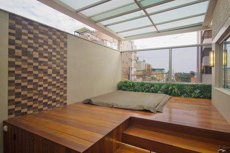 Apartamento para alugar com 320m², 4 quartos e 2 vagasPiscina