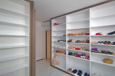 Apartamento para alugar com 320m², 4 quartos e 2 vagasCloset da Suite 1