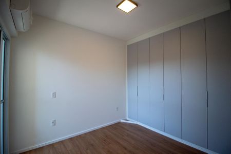 Apartamento para alugar com 70m², 3 quartos e 2 vagas Apartamento para alugar com 70m², 3 quartos e 2 vagasSuite