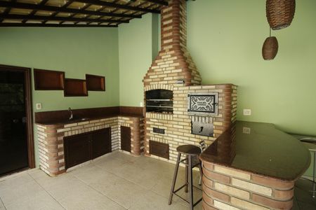 Casa de condomínio para alugar com 700m², 3 quartos e 2 vagasChurrasqueira