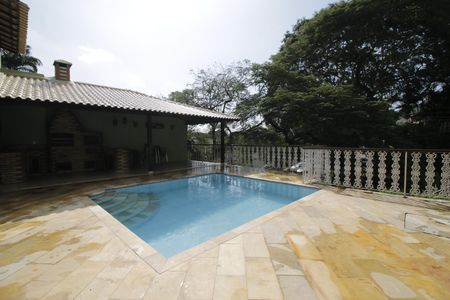 Casa de condomínio para alugar com 700m², 3 quartos e 2 vagasPiscina